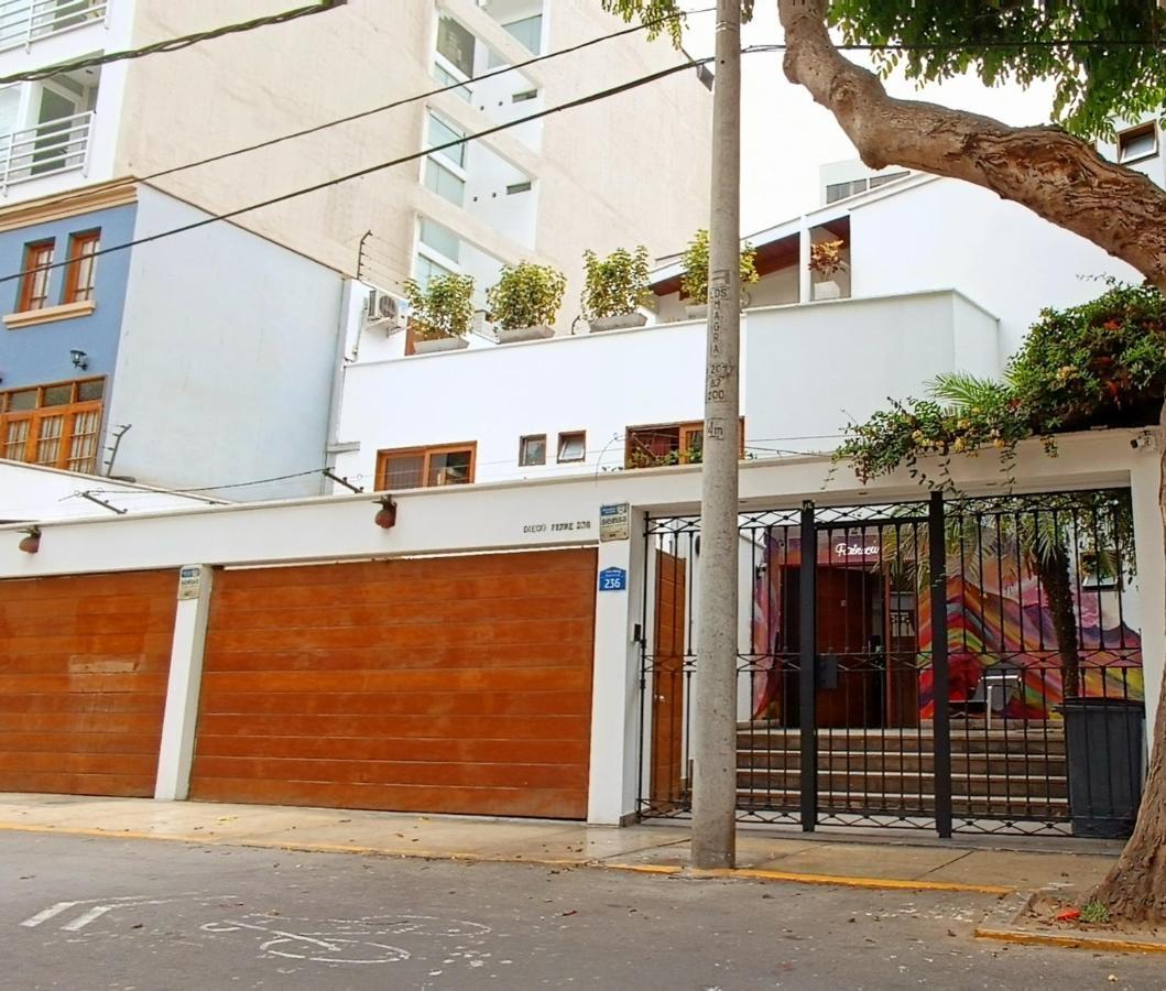 Rainbow Hostel Lima Exterior foto